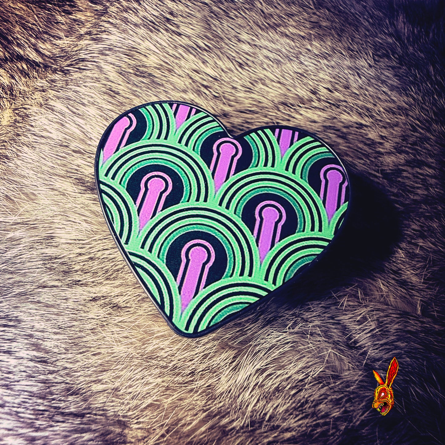 Room 237 Heart Grip