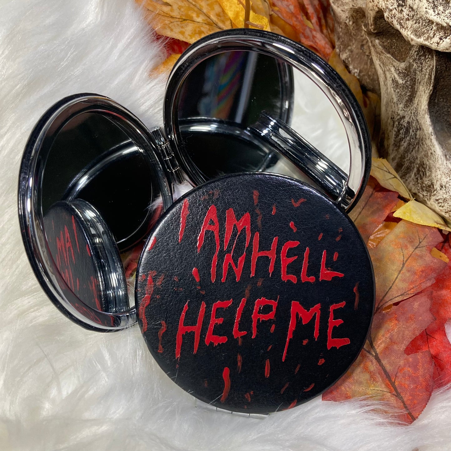 Help Me - compact mirror