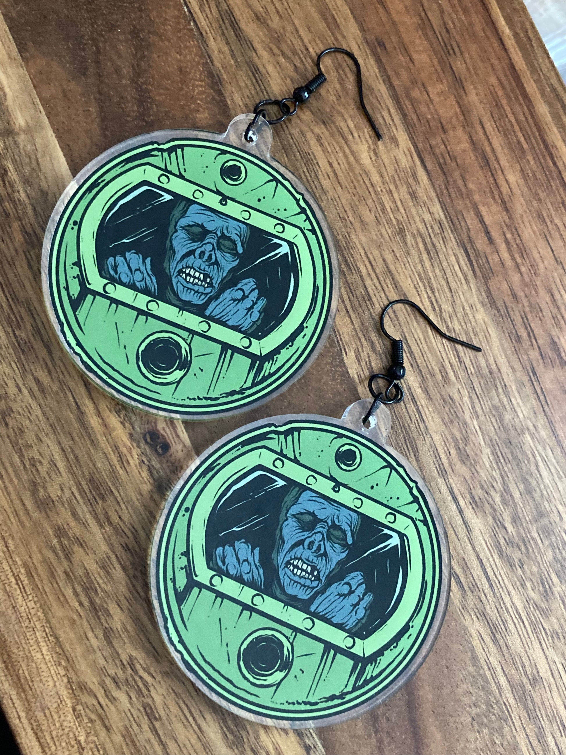 Trioxin Trioxin earrings – The Horror Corner