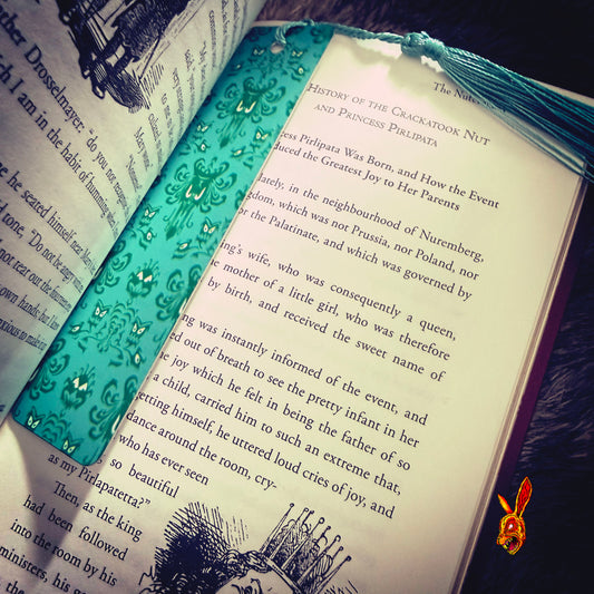 Hatbox Variant Bookmark