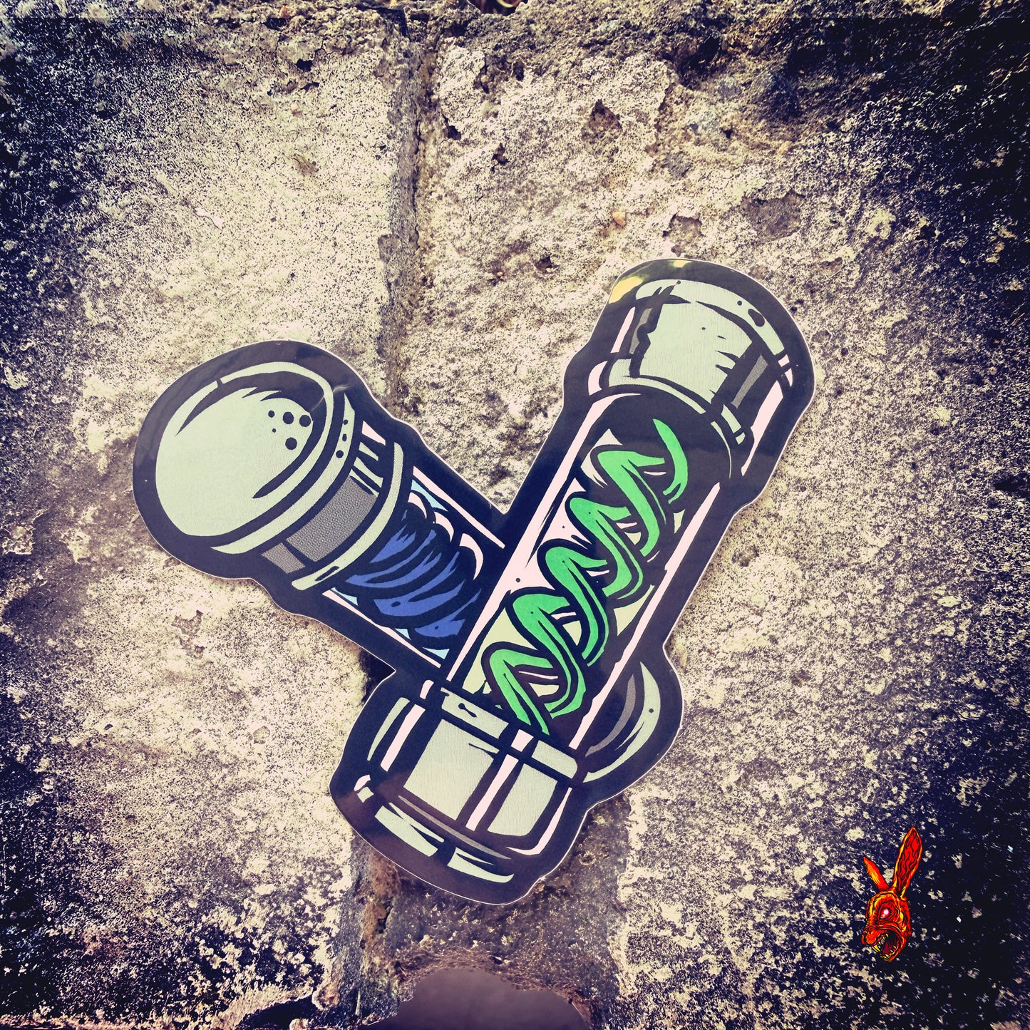 T-virus and Antivirus vials 3”